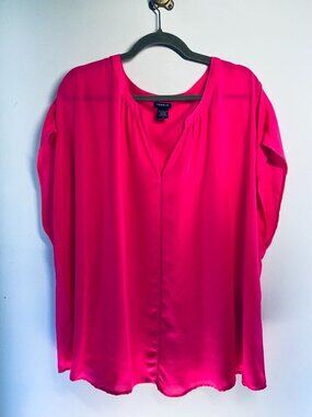 Torrid Womens Hot Pink Sheer Blouse Size 3 Lightweight Polyester Flowy Top